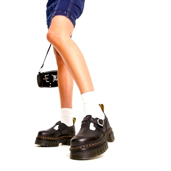 Dr. Martens Shoes - OPEN TO OFFERS 🚨‼️ NWT Dr. Martens Audrick Loafers 🖤